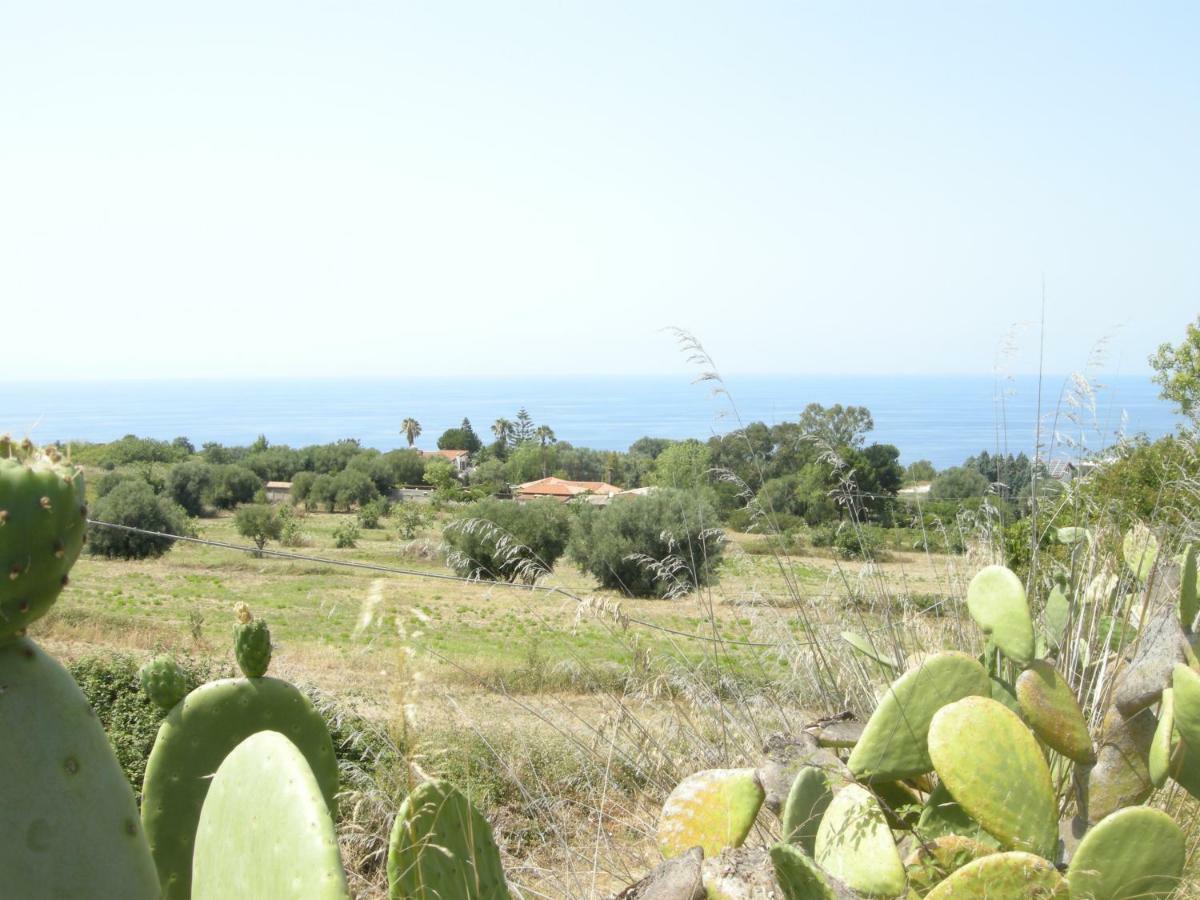 Villa Isabella Zambrone Exterior photo